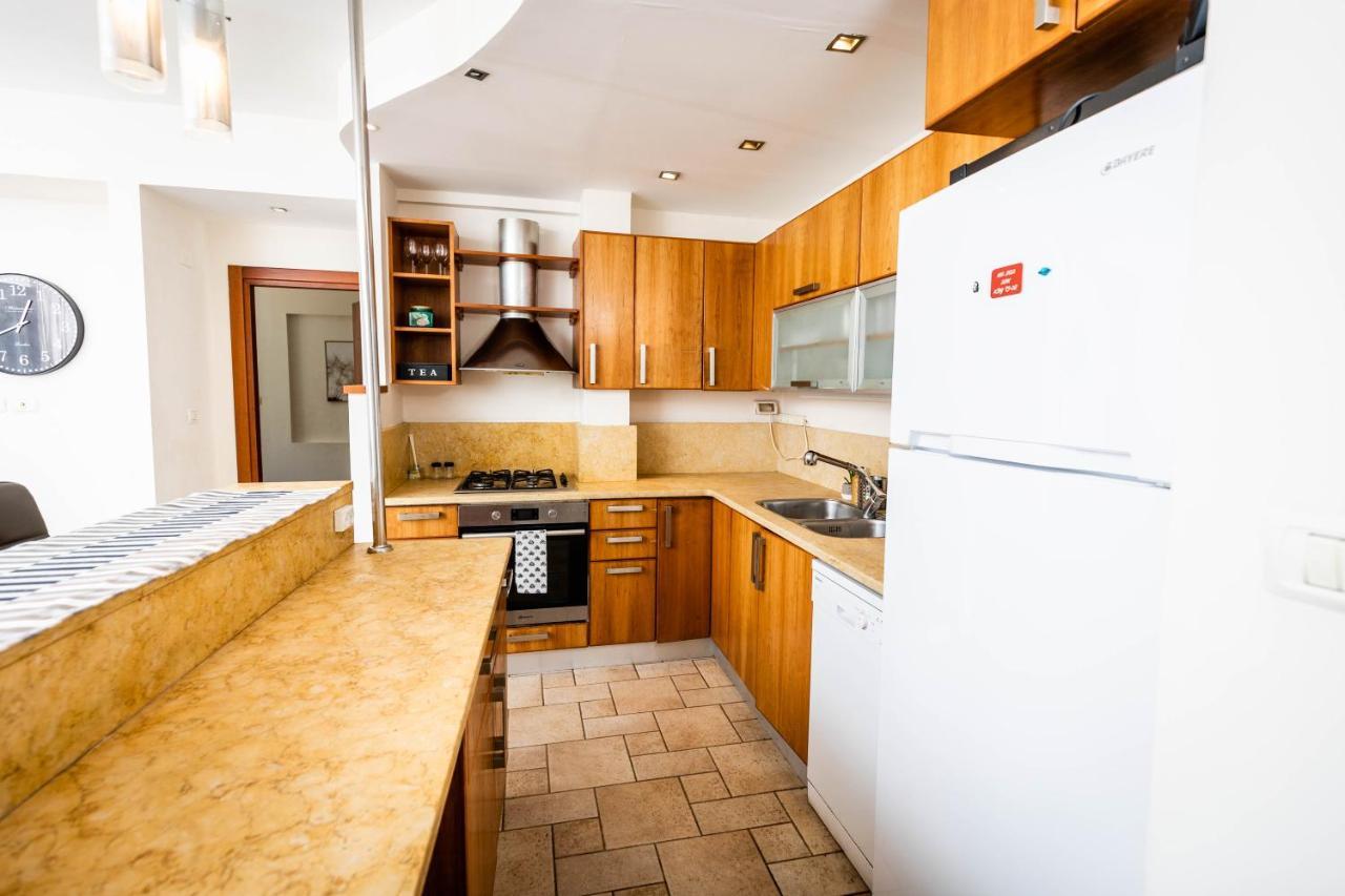 Central On Hapalmach- 3-Bdr Apartment Єрусалим Екстер'єр фото